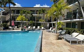 Ocean Mile Hotel